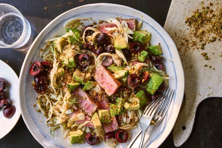 Gluten-Free Seared Honey-Chili Ahi Tuna Salad With Oriental Dressing, Avocado, And Mango