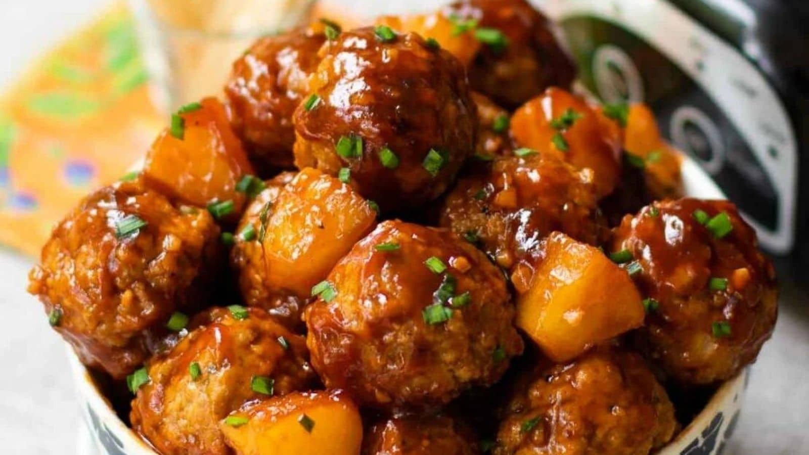 Crock-Pot Hawaiian Meatballs