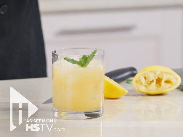 Bubbly Fuzzy Navel Cocktail