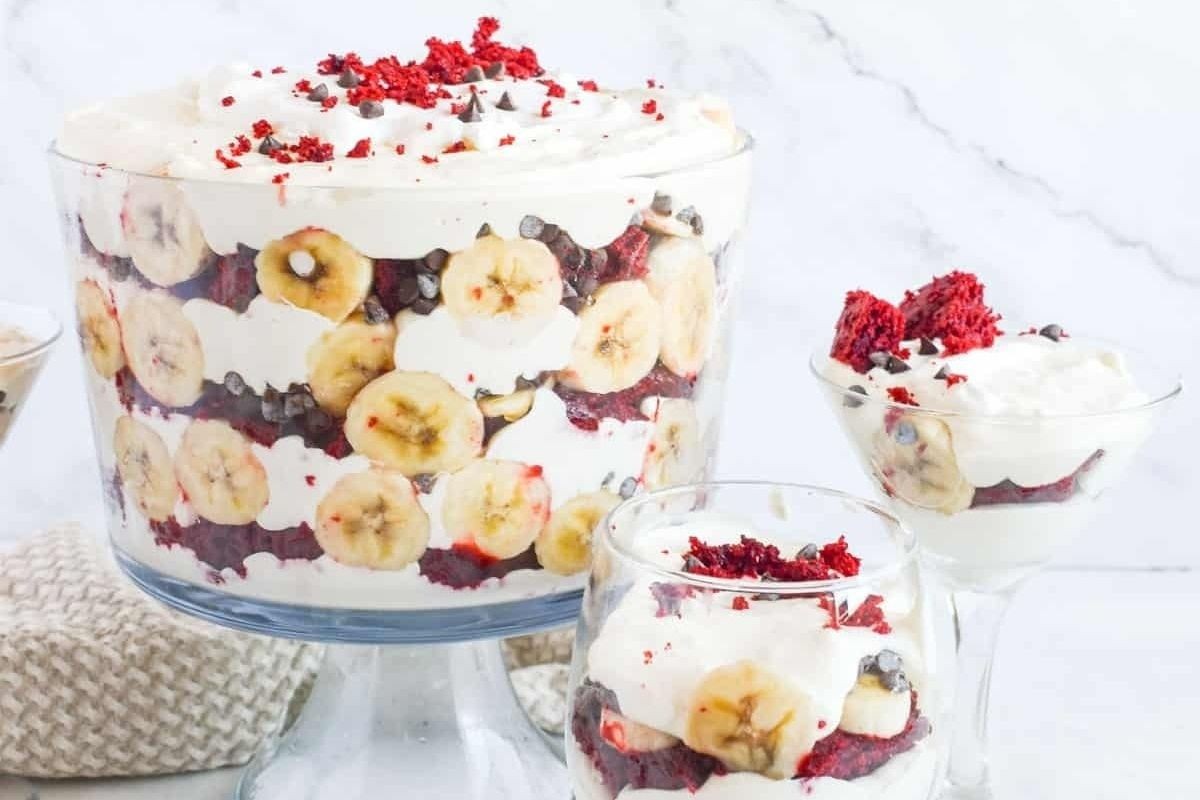 Red Velvet Banana Pudding