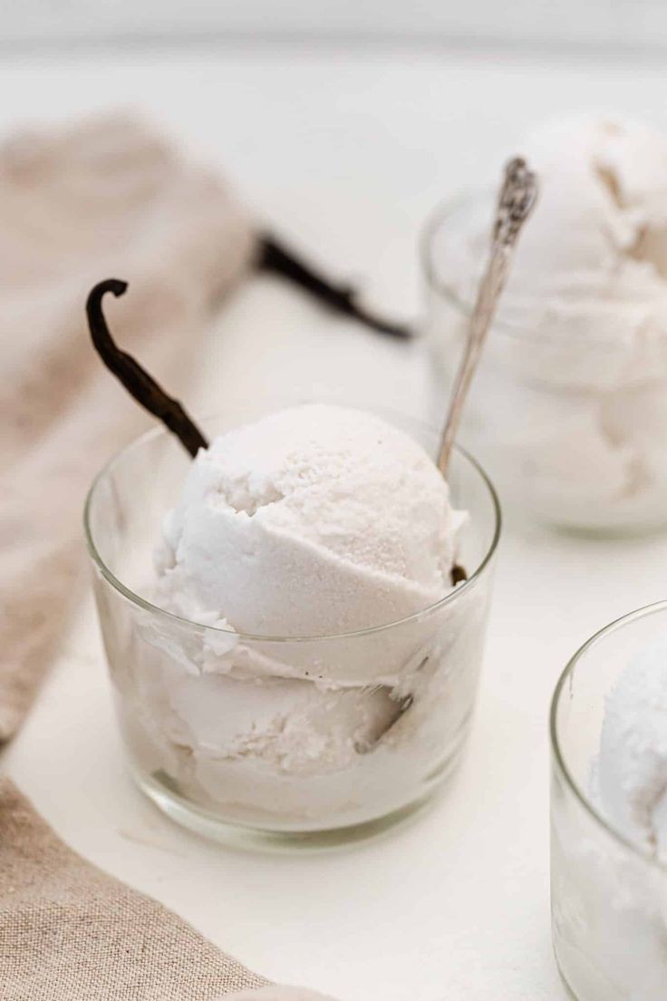 Effortless Vanilla Ice Cream