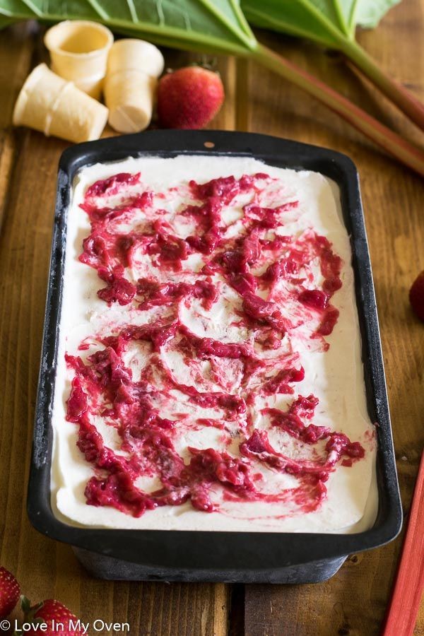 Strawberry Rhubarb Cobbler