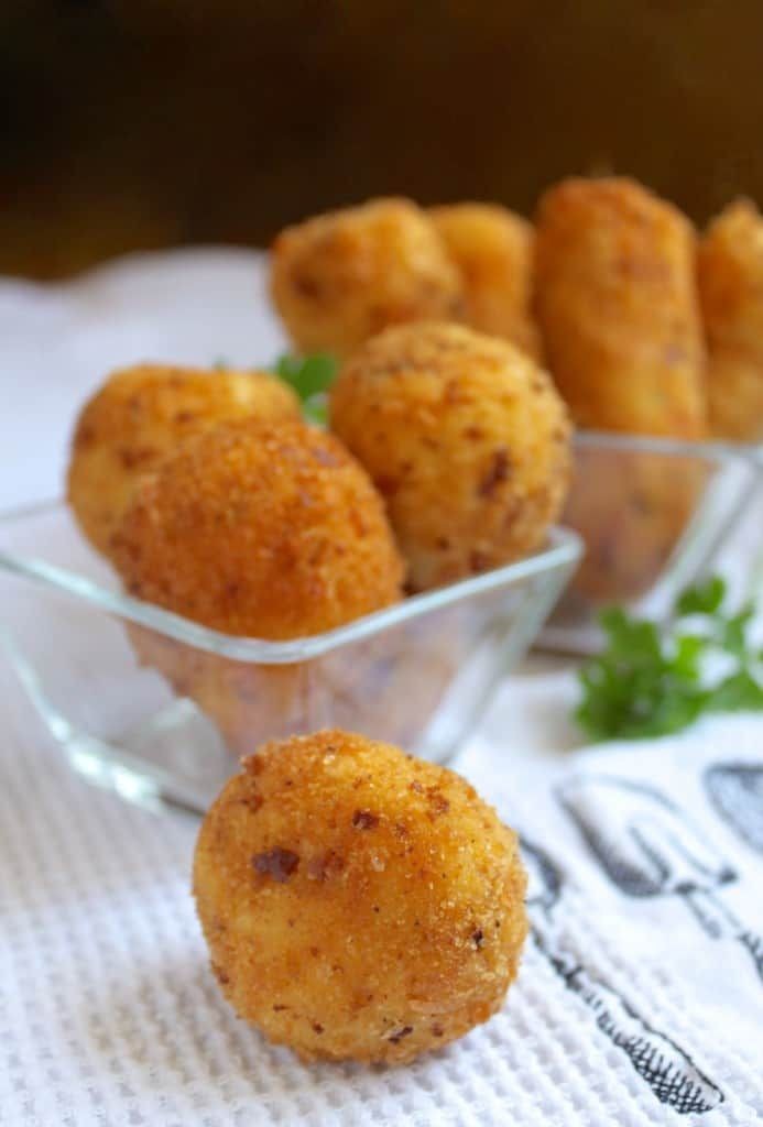 Spicy Fried Cheese Balls Appetizer