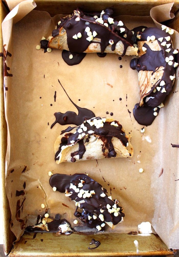 Chocolate Tacos with Strawberry