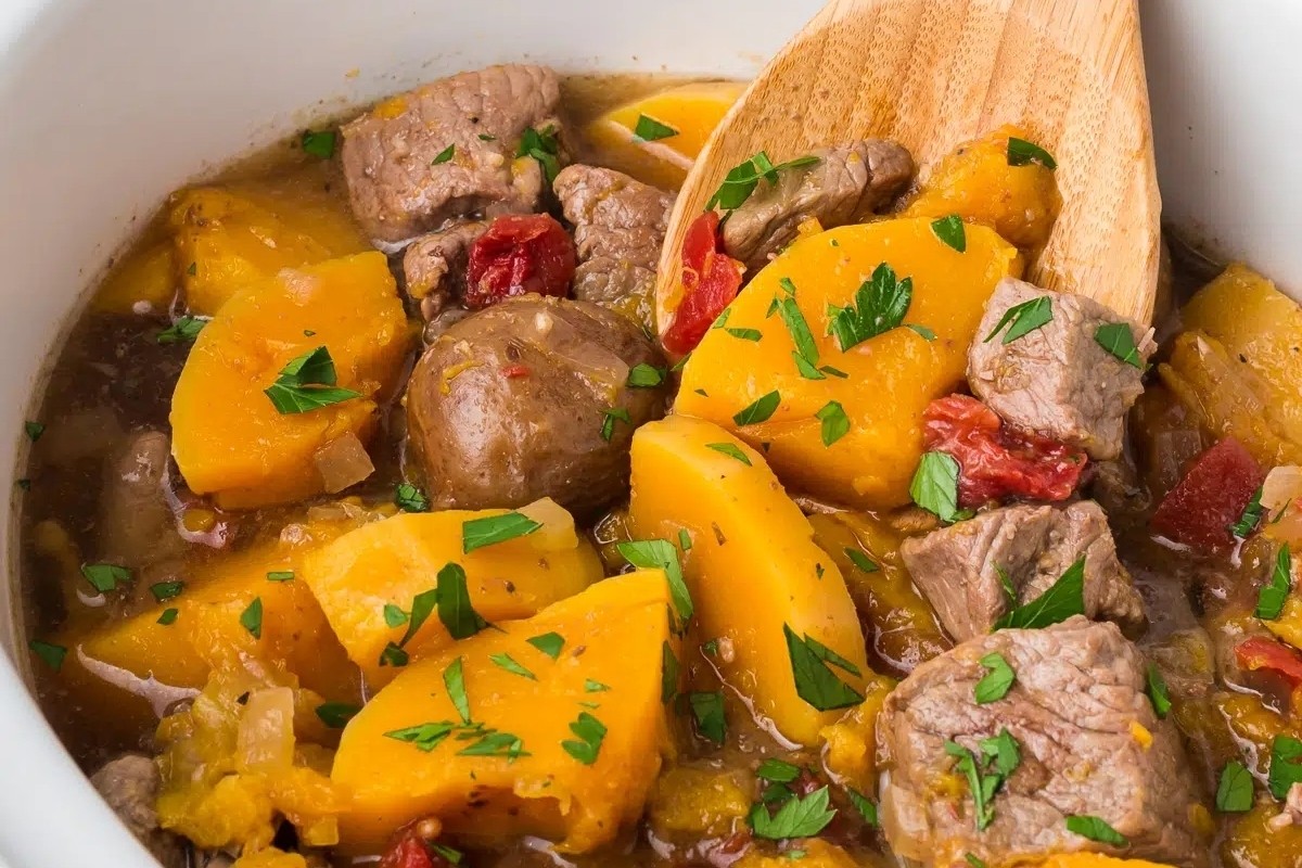 Slow Cooker Butternut Squash Beef Stew