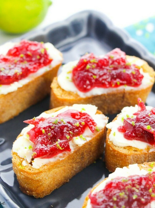 Cranberry Cream Cheese Crostini