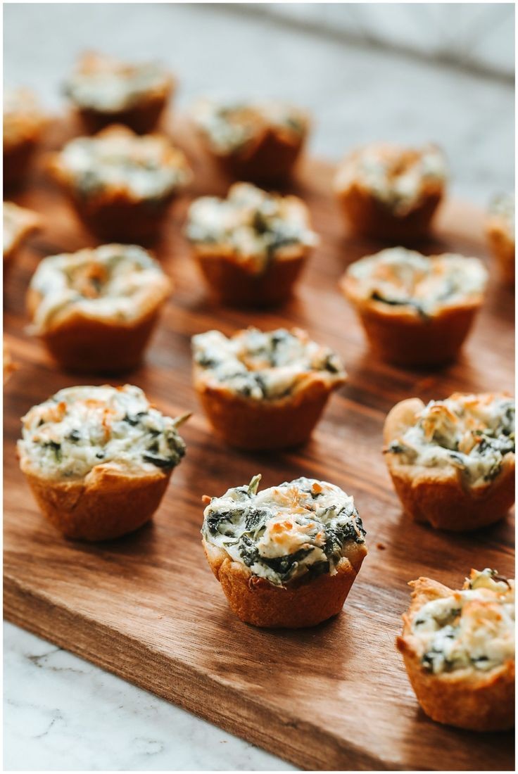 Crab Rangoon Crescent Cups