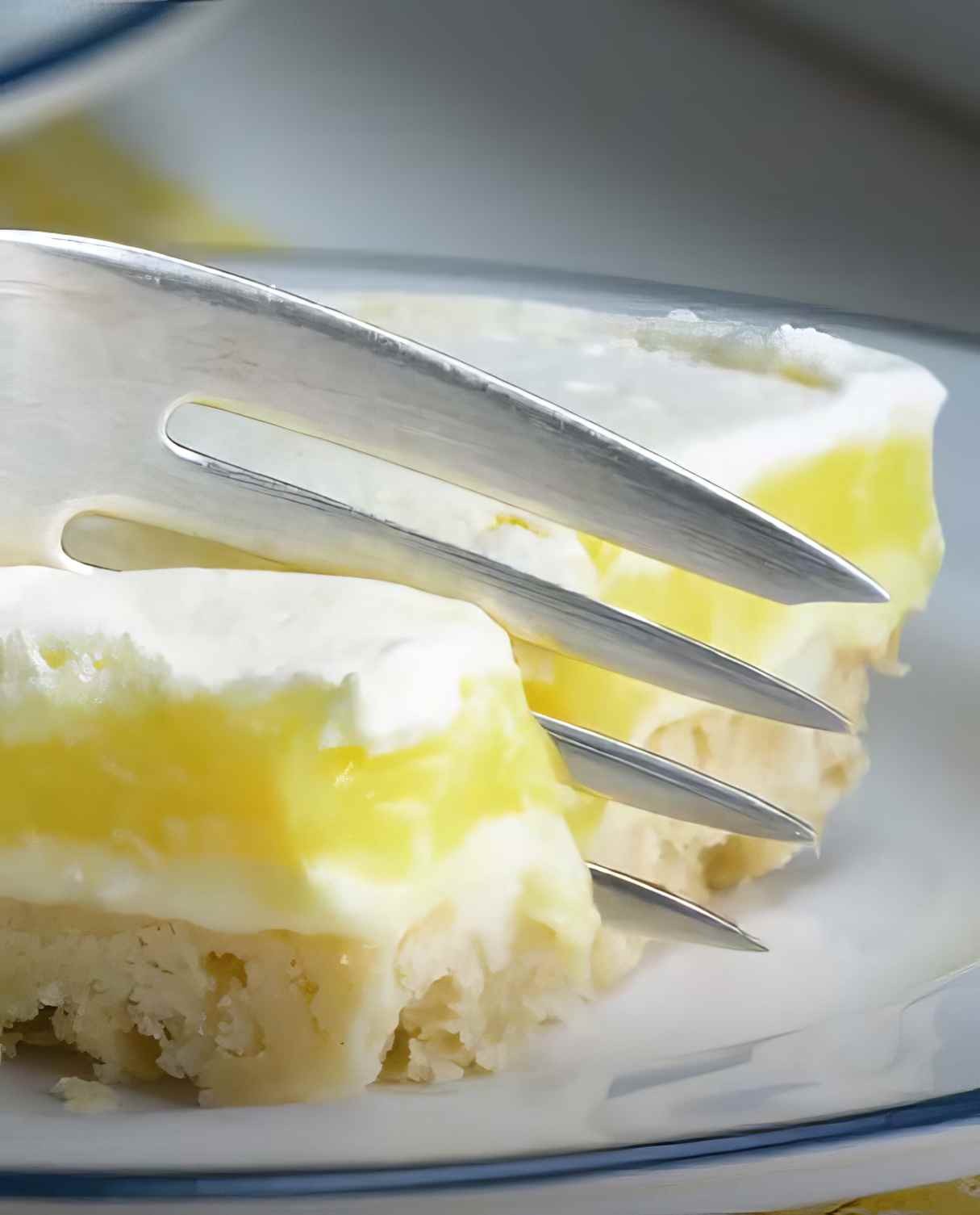 Cream Cheese Filling Lemon Pudding Dessert