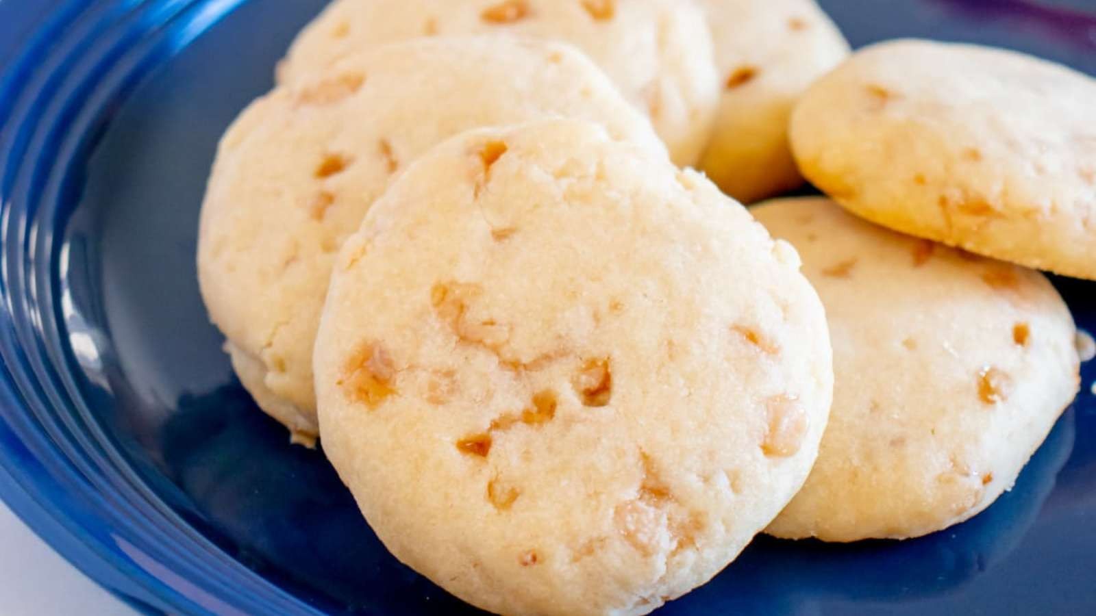 Easy Toffee Shortbread Cookies