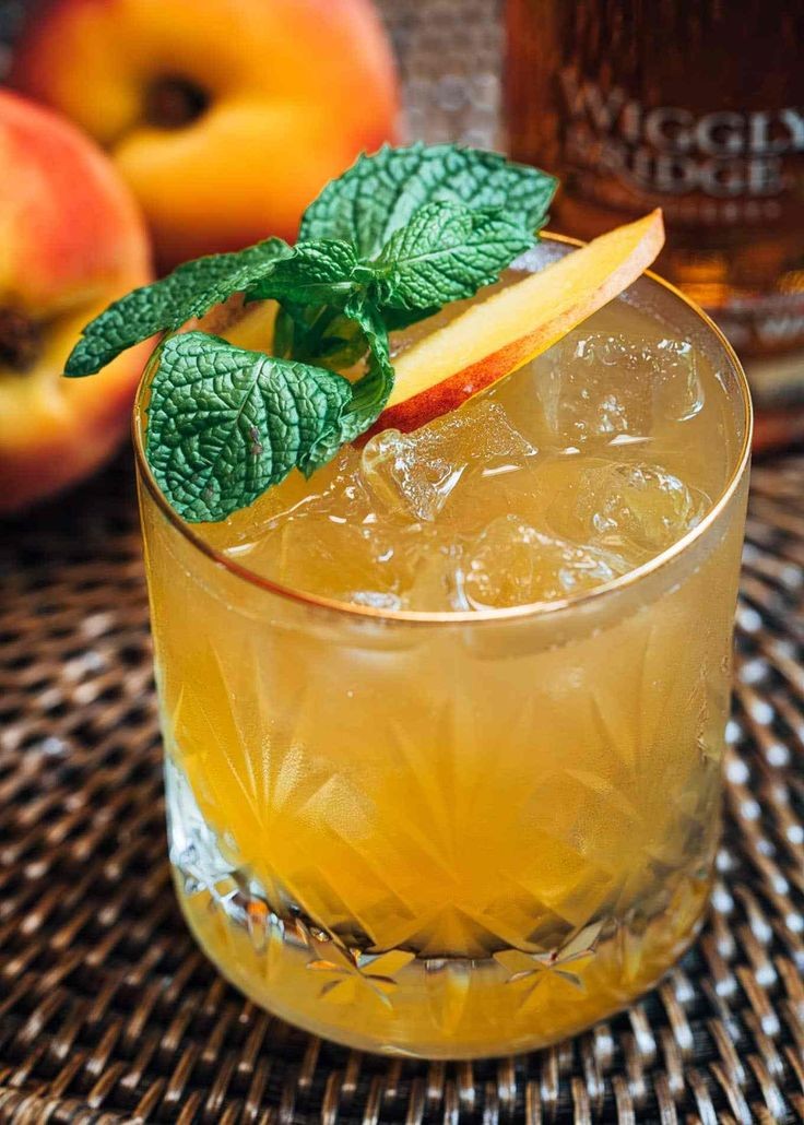 20 Sweet Peach Cocktails & Drinks Recipes