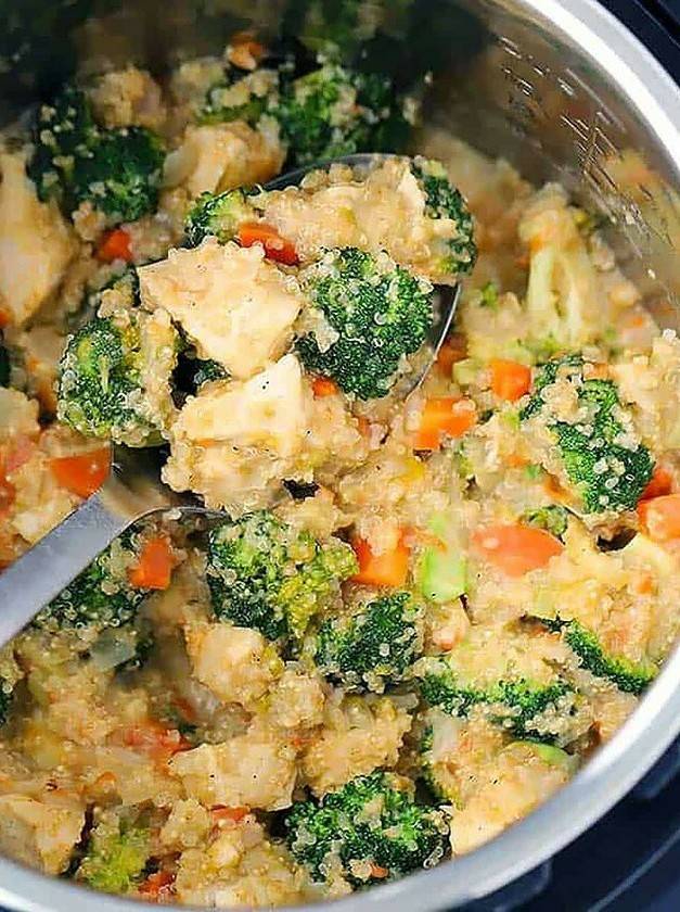 Instant Pot Chicken, Broccoli, and Quinoa with Cheese
