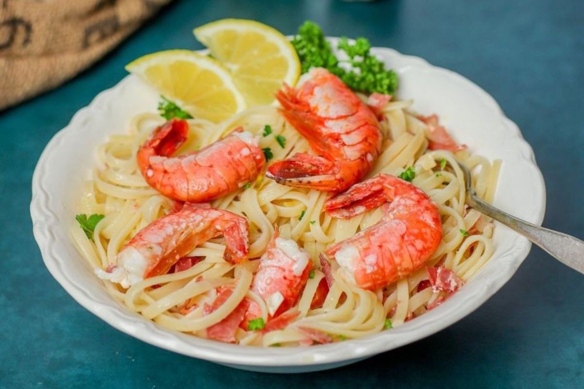 Linguini With Prosciutto And Spot Prawns