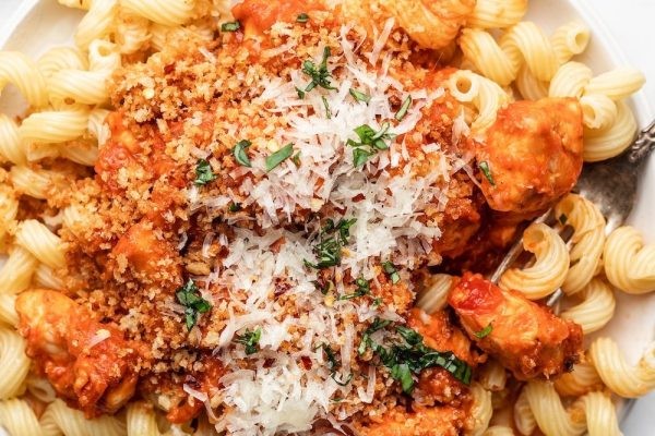 Easy Chicken Parmesan Pasta
