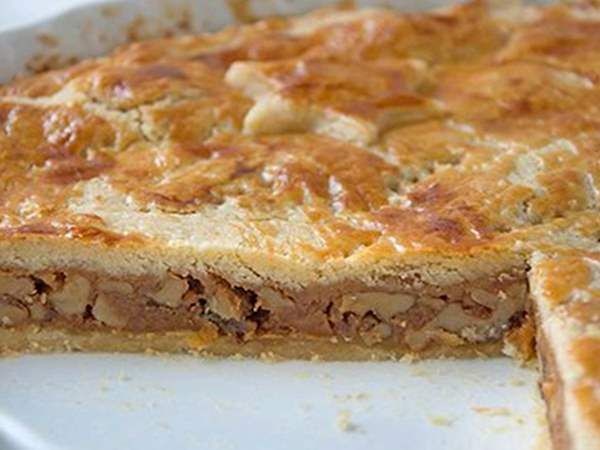 Sweden: Äppelkaka