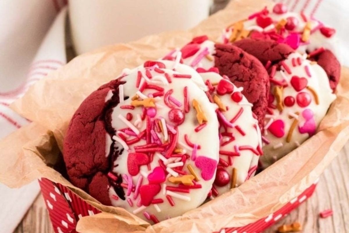 Valentine’S Day Red Velvet Cookies