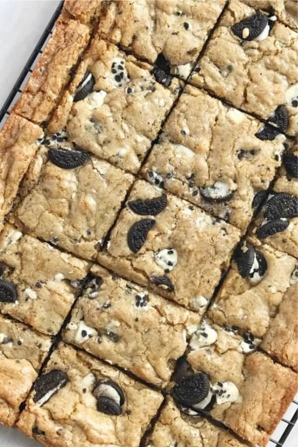 Cookies & Cream Blondie Bars