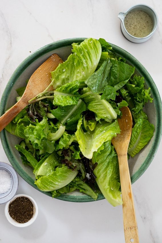 Simple Green Salad with Lemon Vinaigrette