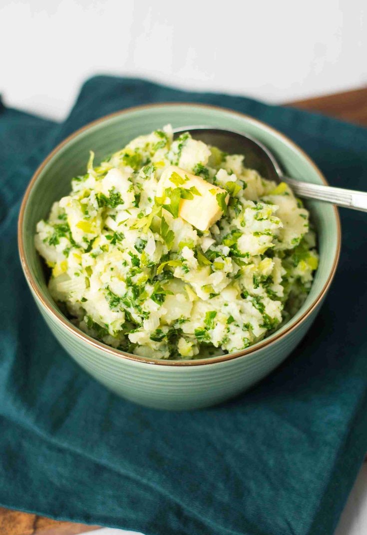 Broccoli And Cheese Mashed Potato Casserole