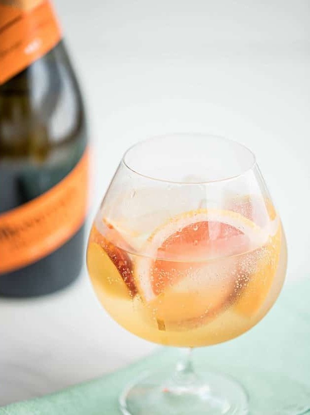 Americano Peach and Grapefruit Spritz