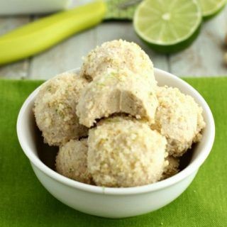 Marshmallow-Almond Key Lime Pie