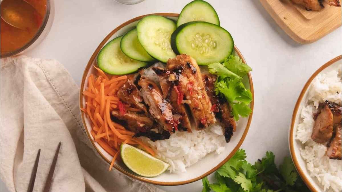 Vietnamese Lemongrass Chicken Thighs Recipe
