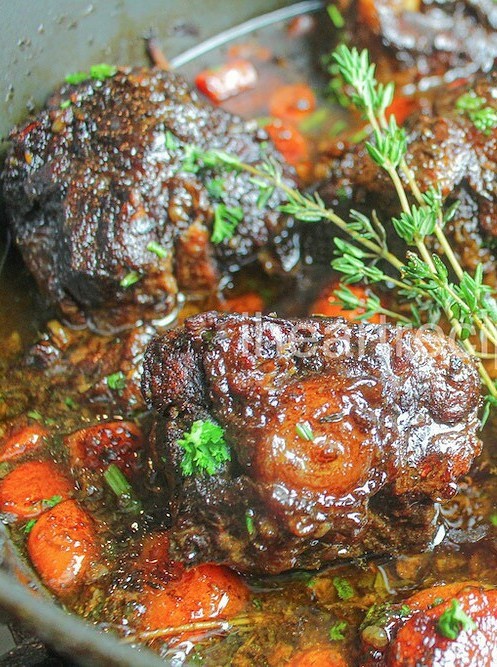 Stovetop Oxtails