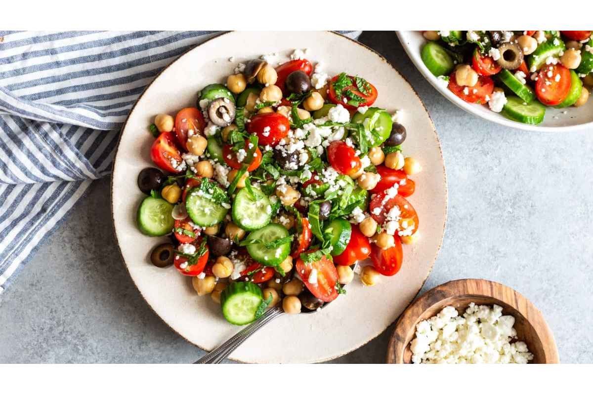 Mediterranean Chickpea Salad