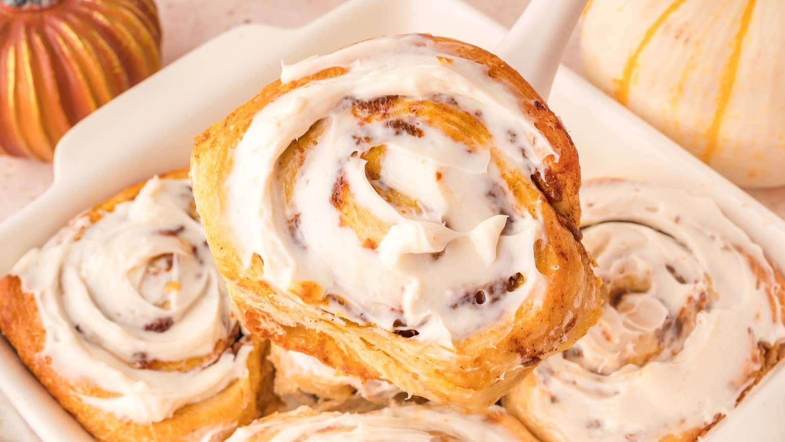 Pumpkin Cinnamon Rolls