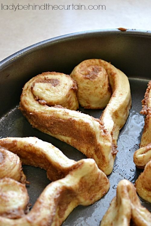 Easy Cinnamon Roll Pancakes