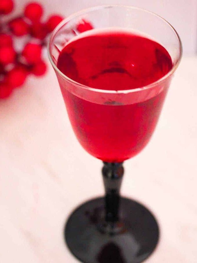 Homemade Cranberry Liqueur