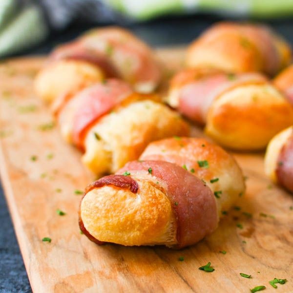 Garlic Cheese Crescent Rolls