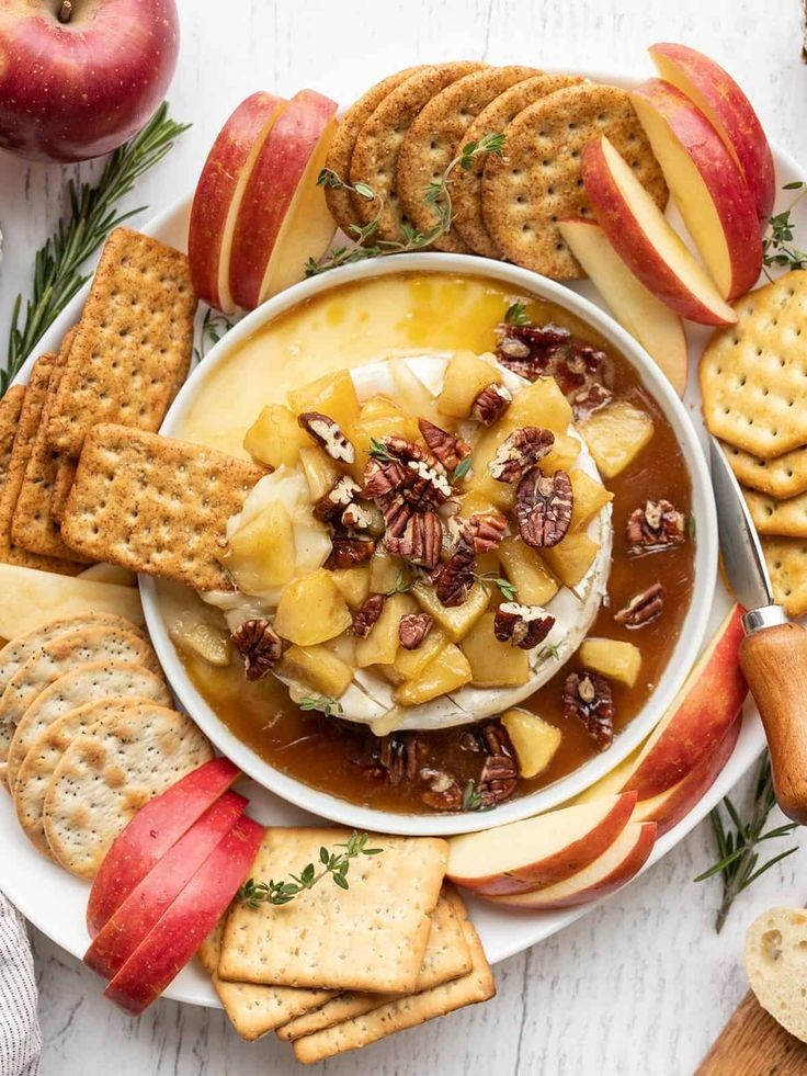 Cranberry Jalapeno Baked Brie Dip