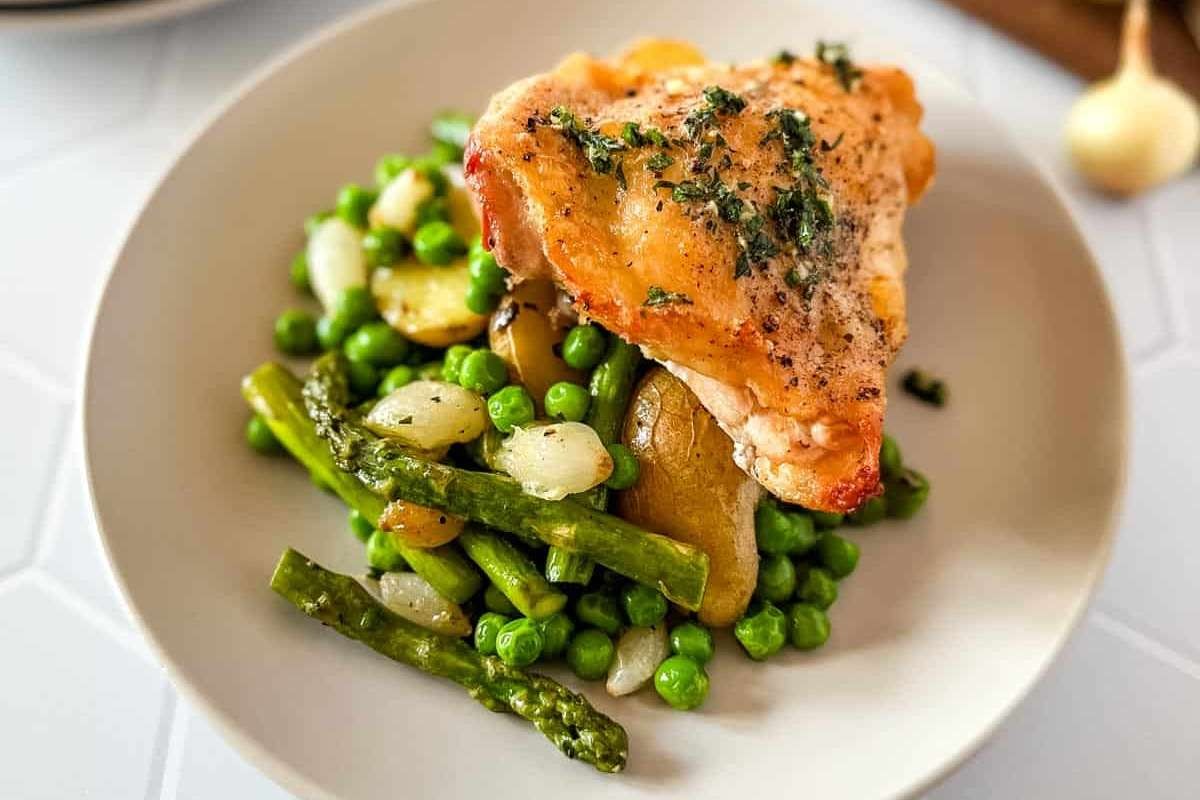 Easy Spring Sheet Pan Chicken with Asparagus and Peas