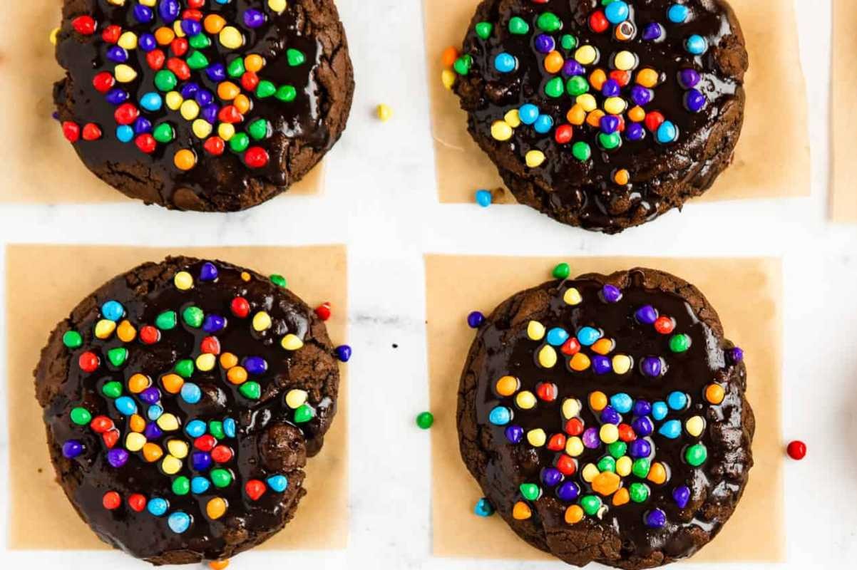 Crumbl Cosmic Brownie Cookies {Boxed Mix}