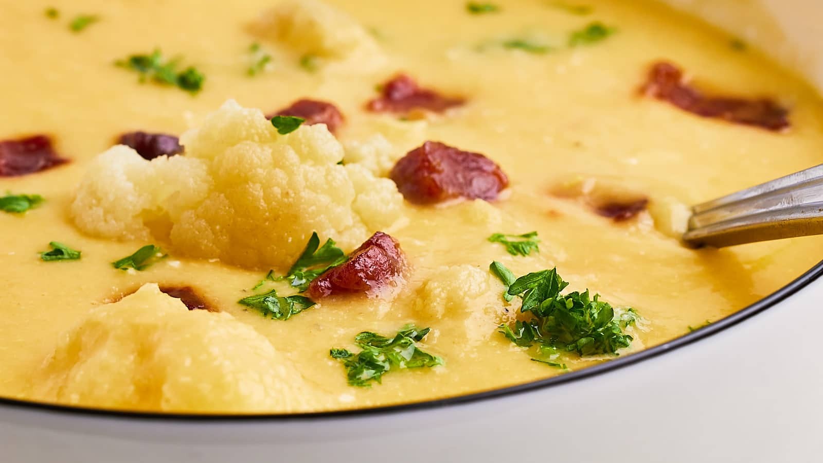 Cheesy Cauliflower Soup