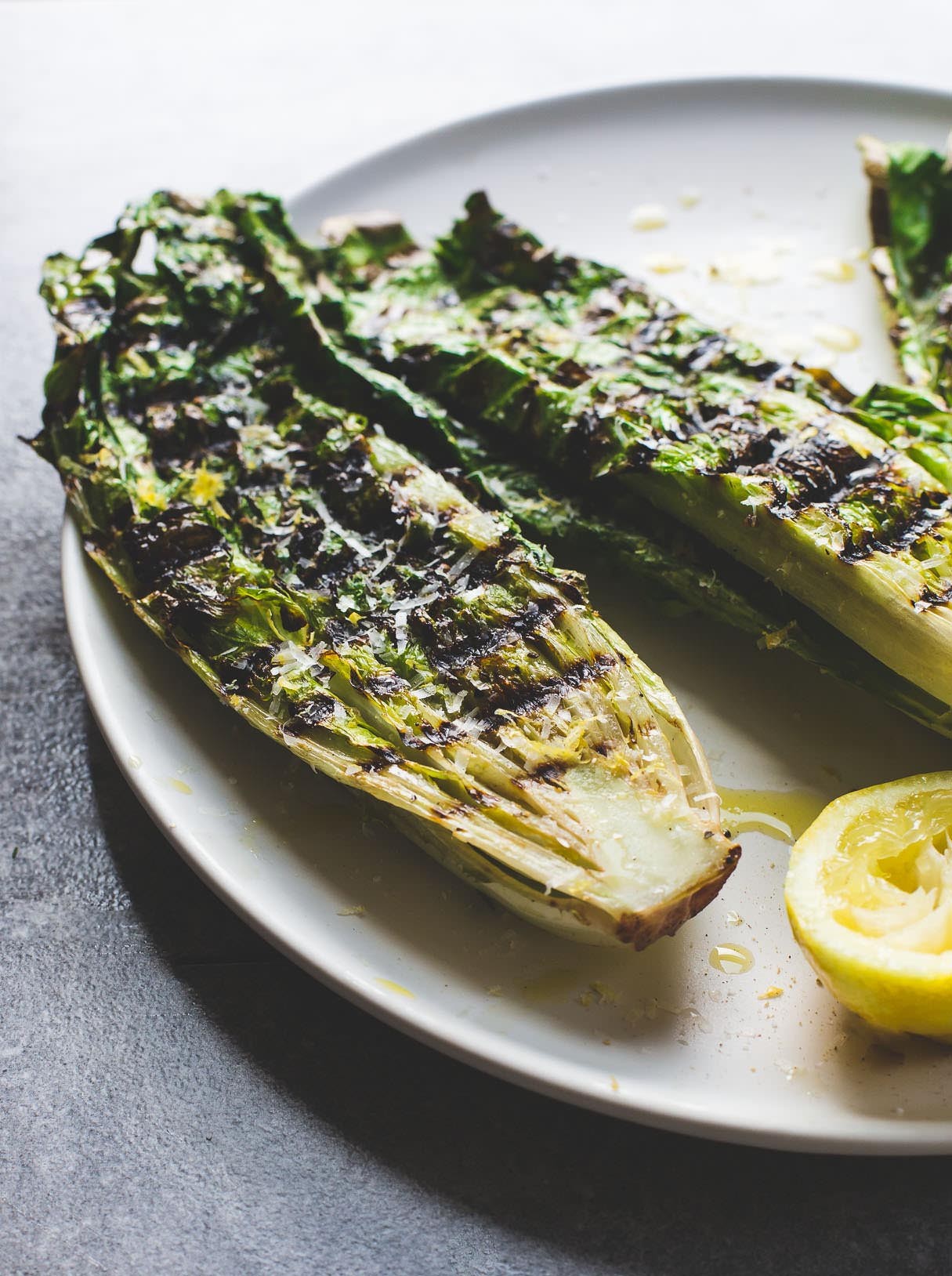 How to Grill Lettuce + Simple Italian Grilled Romaine Salad with Cheese and Bacon