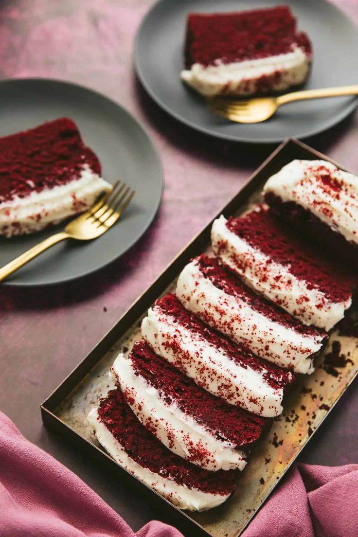 Red Velvet Rice Krispie Treats