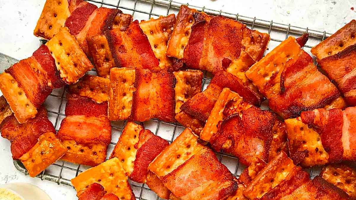 Air Fryer Bacon Crackers