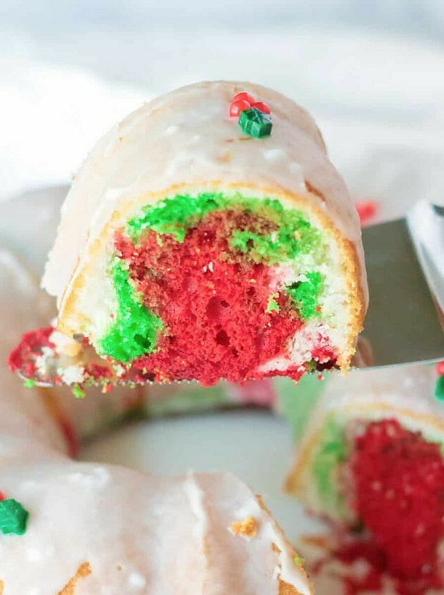 Easy Christmas Bundt Cake