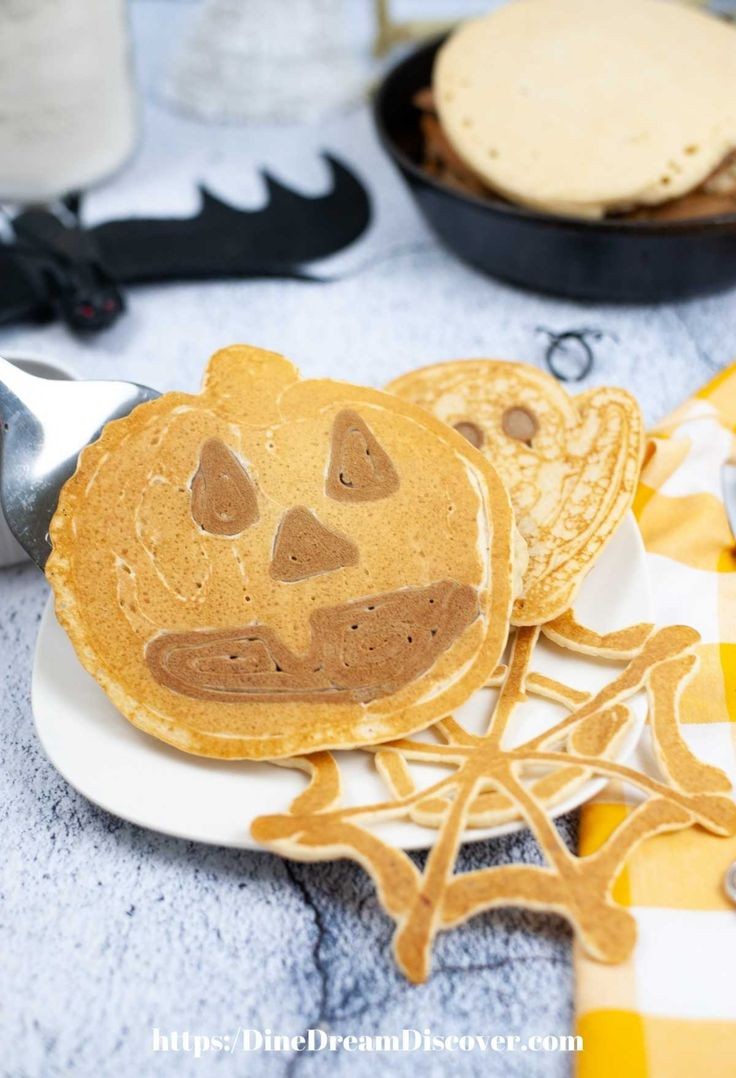 Quick Pumpkin Cinnamon Roll Delights