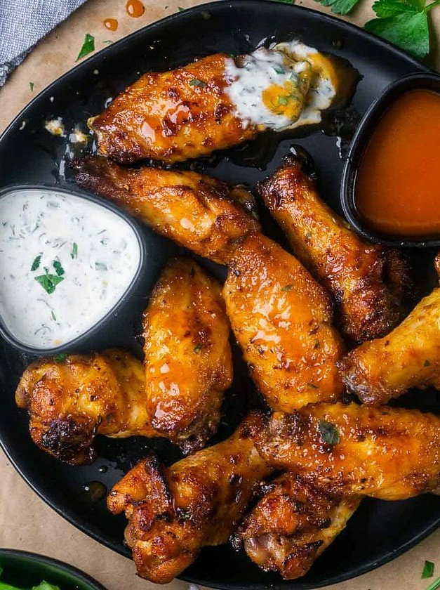 Sweet & Spicy Chicken Wing Delight