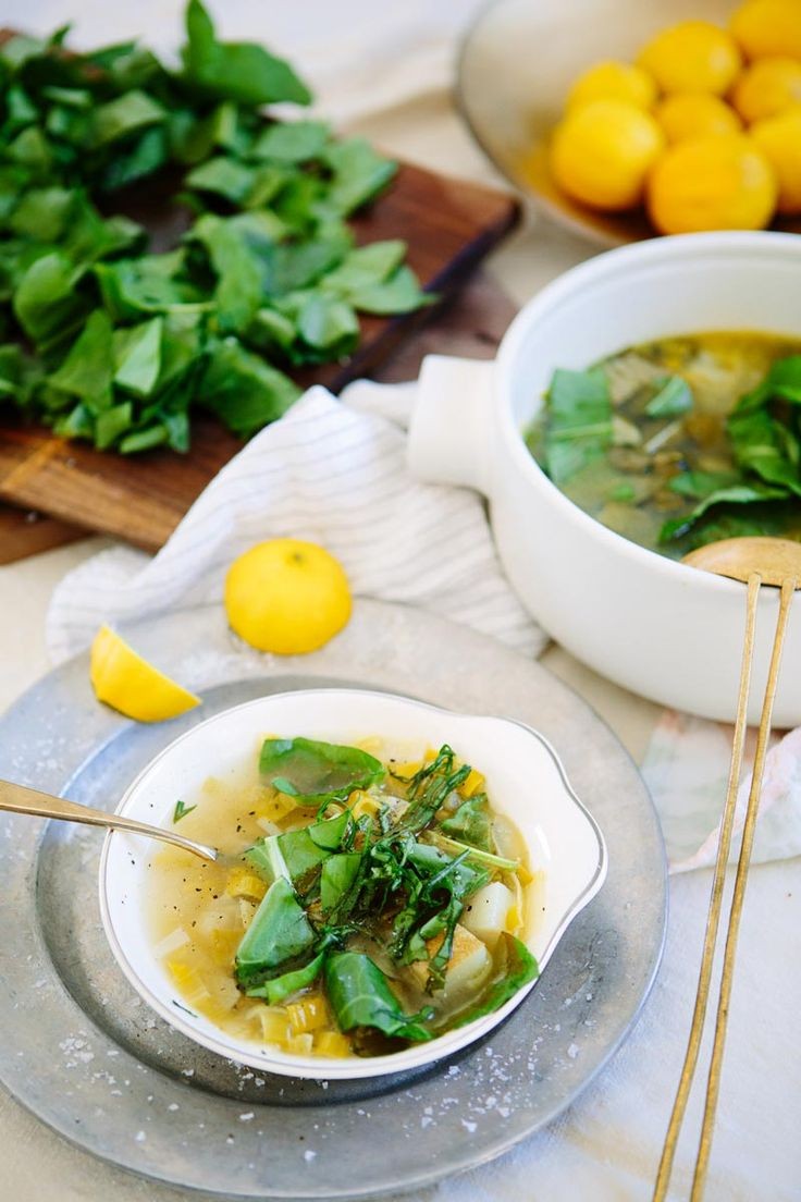 Tortellini Soup with Fresh Spinach & White Beans