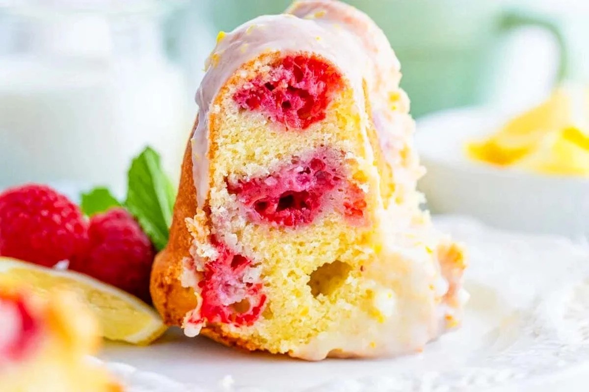 Lemon Raspberry Air Fryer Delight Bundt
