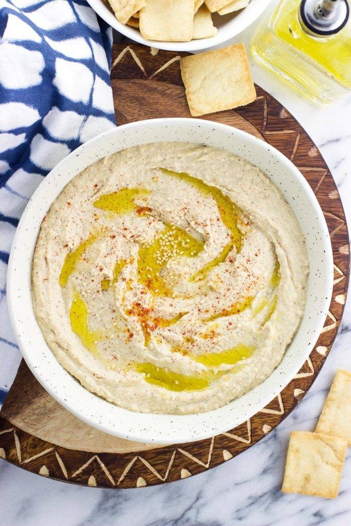 Easy Roasted Garlic Hummus Recipe