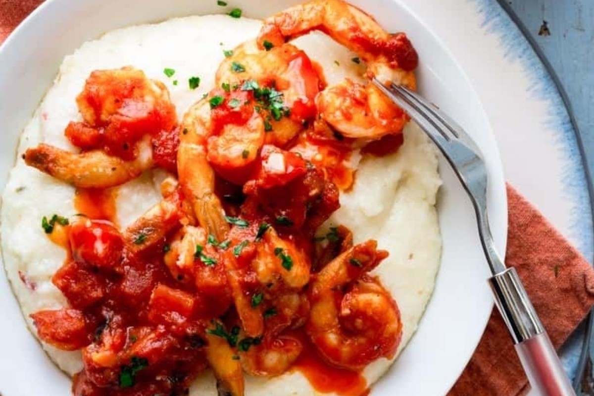Saucy Spicy Shrimp Grits With Fresh Tomatoes