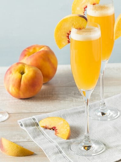 Fresh Peach Prosecco Spritzer Recipe