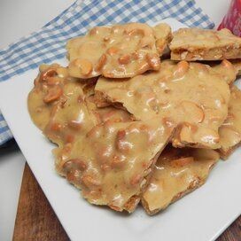 Crunchy Macadamia Brittle in a Flash