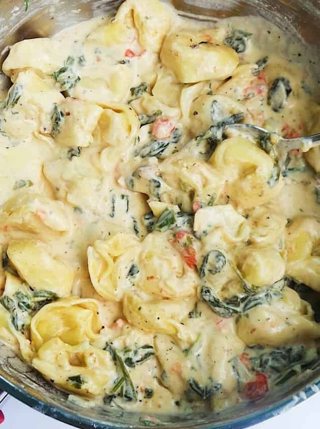 Cheesy Spinach Tortellini Delight