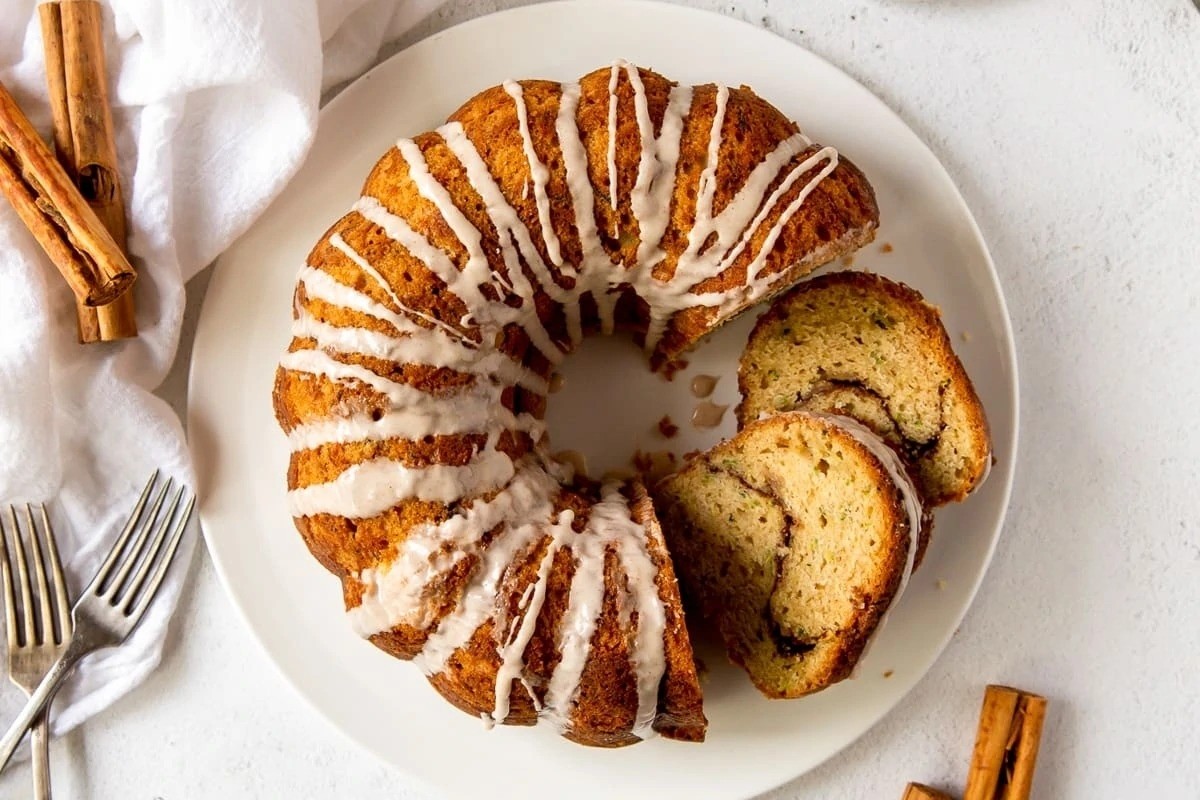 Cinnamon Zucchini Bundt Cake Delight