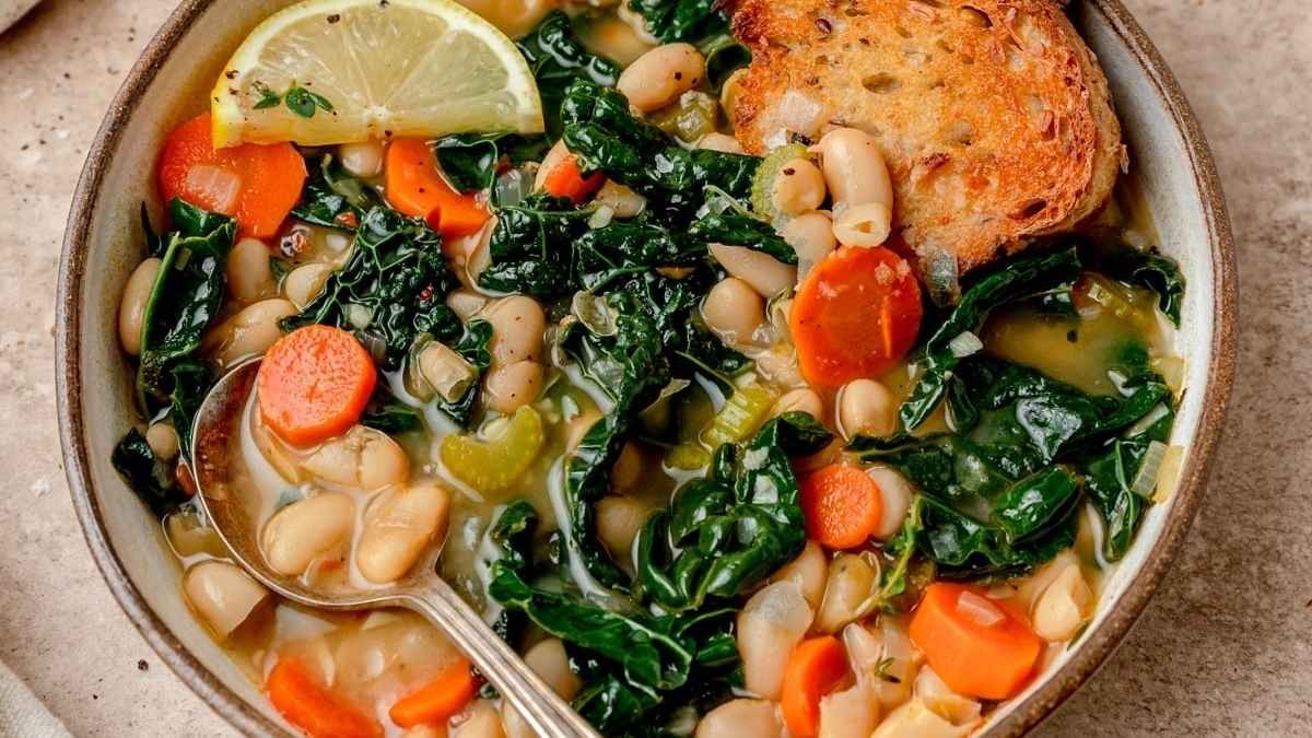 Cannellini Bean Kale Broth